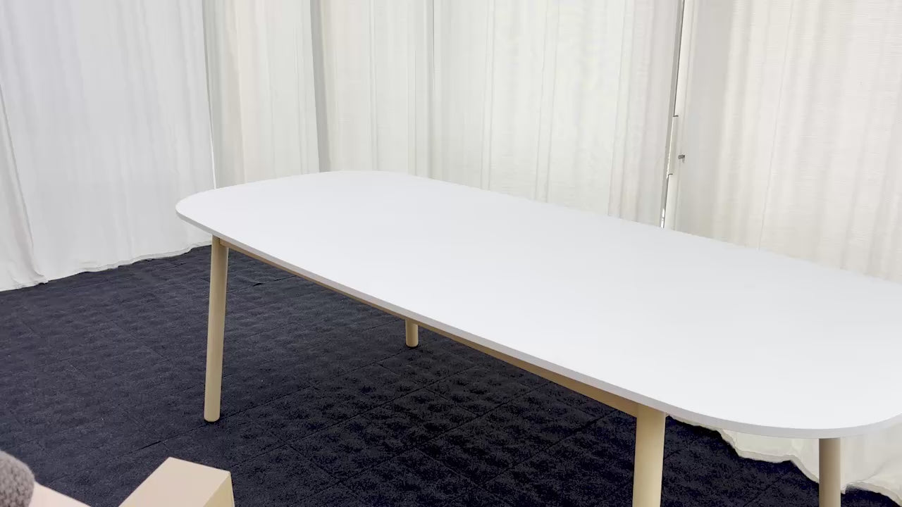 Ladda video: GrowInCube odlingskit unboxing och montering – från låda till färdig odling av basilika och annat grönt hemma året om