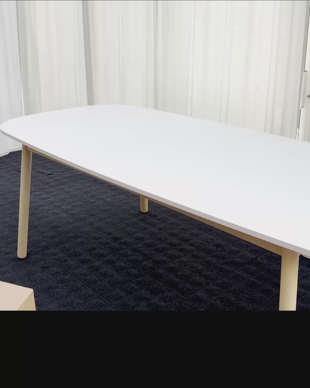 Ladda video: GrowInCube odlingskit unboxing och montering – från låda till färdig odling av basilika och annat grönt hemma året om